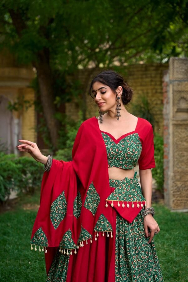 1654GRNCLO.jpg Green Color Cotton Navratri Lehenga Choli Set