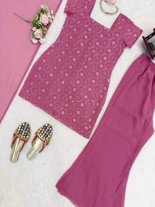 Elegant Onion Pink Georgette Kurti Set
