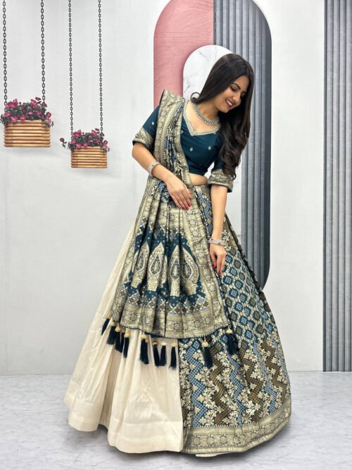 Pc-560_3_feafad14-13ab-4c90-a479-bce1e09045e6.jpg Rama Green Lehenga Saree Set – Royal Elegance with Modern Flair
