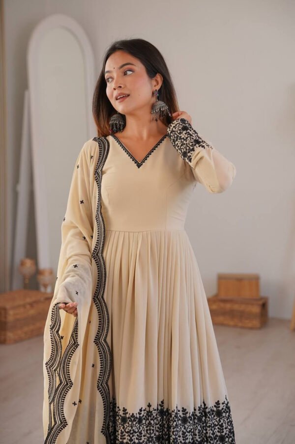 SP-71_1.jpg Neutral Vanilla Color Palazzo Suit