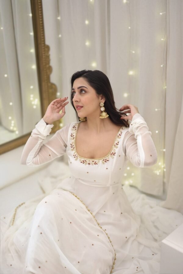 panjwaniwhite_1.jpg Gorgeous Apsara White Anarkali Suit Set